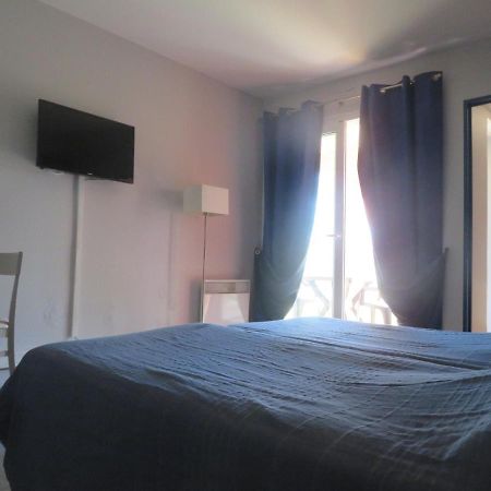 Appartement village 9 en résidence de vacances en Camargue Arles Extérieur photo